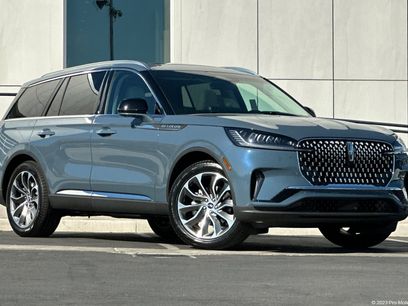 New 2025 Lincoln Aviator 2WD