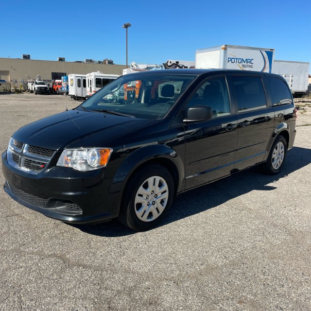 Used 2017 Dodge Grand Caravan SE w/ Power Window Group FWD image 1