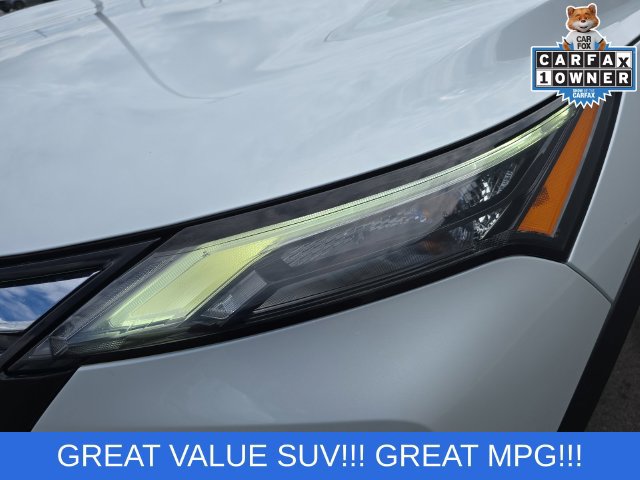 Used 2025 Nissan Rogue SV FWD image 22