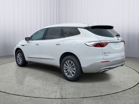 Used 2024 Buick Enclave Essence w/ LPO, Floor Liner Package image 4