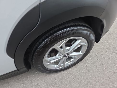 Certified 2023 Hyundai Kona SEL AWD/4WD image 11