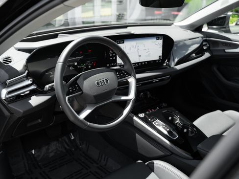 Used 2025 Audi A5 2.0T Premium Plus w/ Premium Plus AWD/4WD image 10