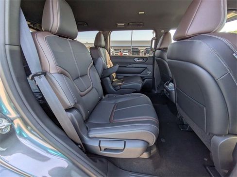 New 2025 Nissan Armada SL w/ Captain's Chari Seat Package image 31