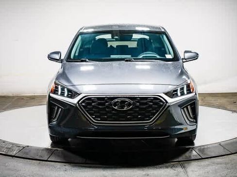 Used 2020 Hyundai Ioniq SEL image 6