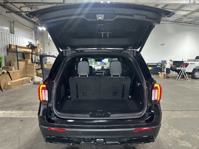 Certified 2025 Ford Explorer ST-Line AWD/4WD image 25