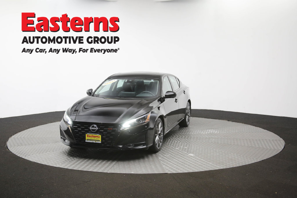 Used 2023 Nissan Altima 2.0 SR FWD image 58