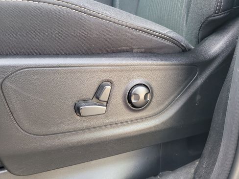 Used 2022 RAM 1500 Big Horn RWD image 19