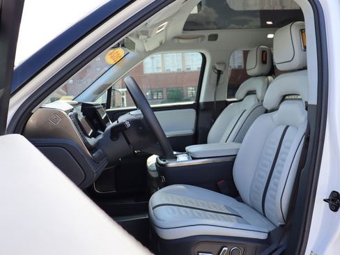 Used 2024 Rivian R1S Adventure Quad AWD/4WD image 13