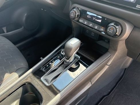Used 2024 Nissan Kicks SR FWD image 20