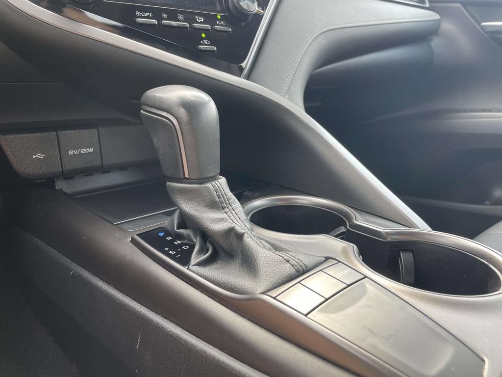 Used 2024 Toyota Camry SE FWD image 30