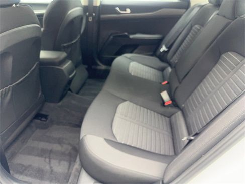 Used 2025 Kia K5 LXS image 33