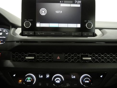 Used 2024 Honda Accord EX image 19