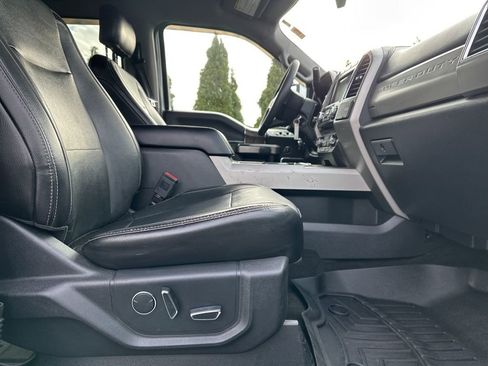 Used 2018 Ford F250 Lariat w/ Lariat Value Package image 33