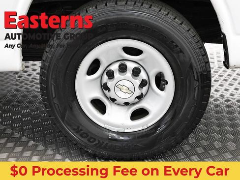 Used 2021 Chevrolet Express 3500 w/ Driver Convenience Package RWD image 30