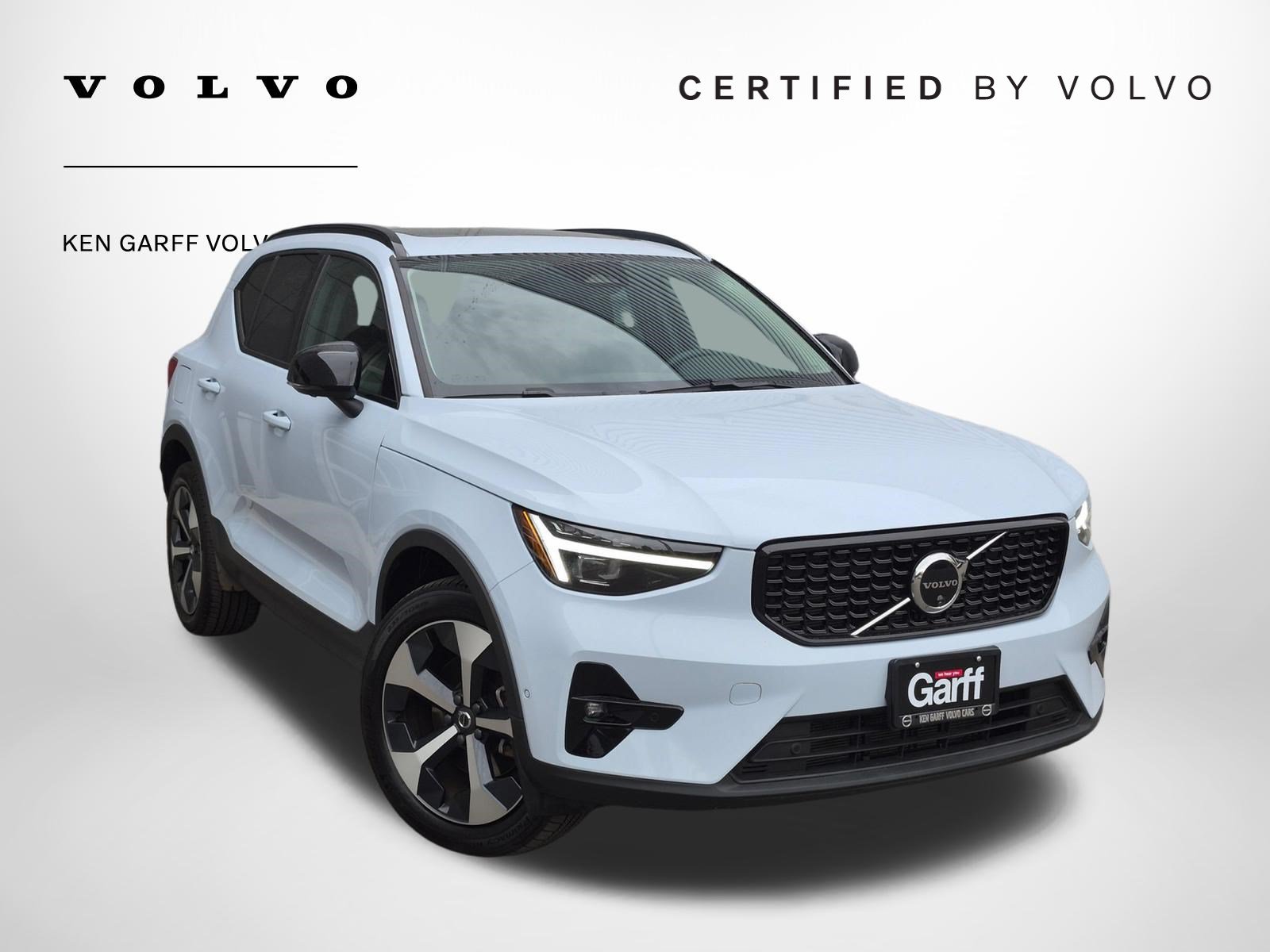 Certified 2026 Volvo XC40 B5 Plus AWD/4WD image 1