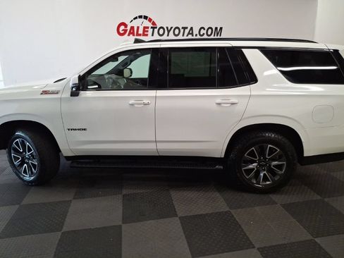 Used 2022 Chevrolet Tahoe Z71 w/ Luxury Package AWD/4WD image 9