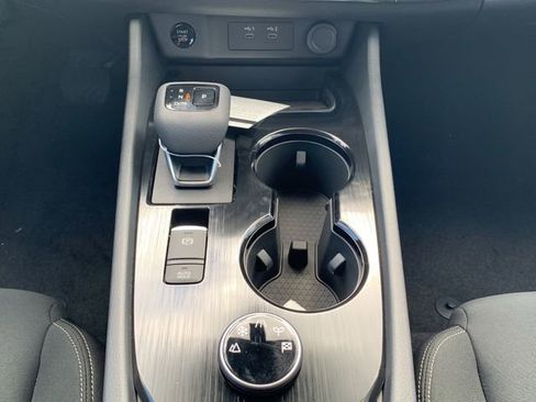 New 2025 Nissan Rogue S image 25