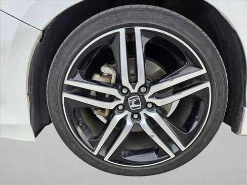 Used 2017 Honda Accord Sport image 17