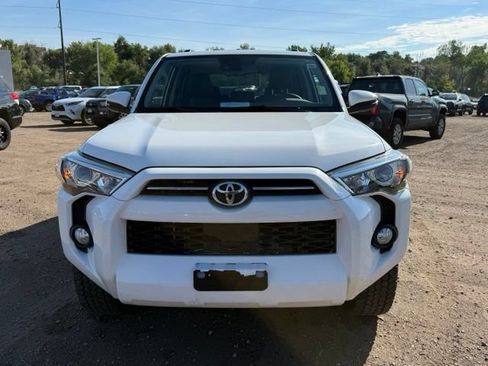 Used 2020 Toyota 4Runner SR5 Premium w/ Moonroof Package AWD/4WD image 9