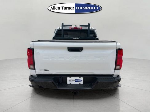 Used 2024 Chevrolet Colorado Z71 w/ Z71 Convenience Package 2 AWD/4WD image 5