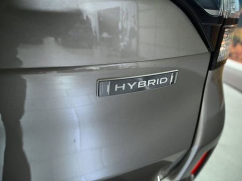 Used 2025 Subaru Forester Limited w/ Popular Package image 17