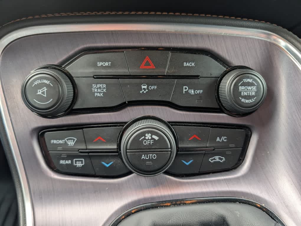 Used 2016 Dodge Challenger R/T Plus RWD image 18