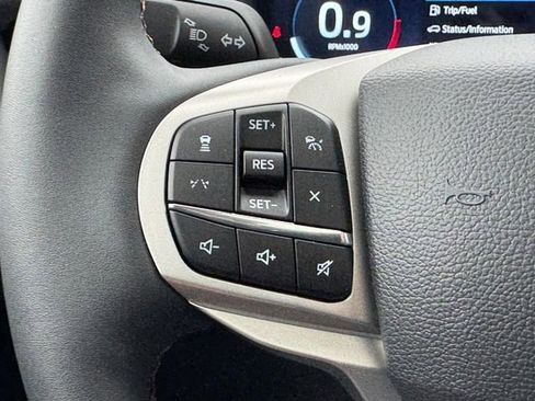 New 2026 Ford Explorer Active w/ Active Comfort Package AWD/4WD image 16