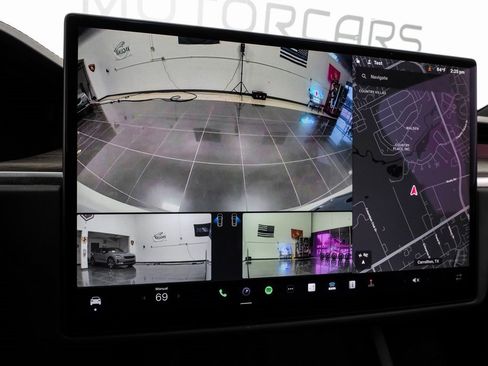 Used 2022 Tesla Model X image 28