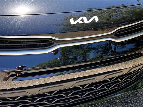 Used 2023 Kia Rio LX FWD image 33