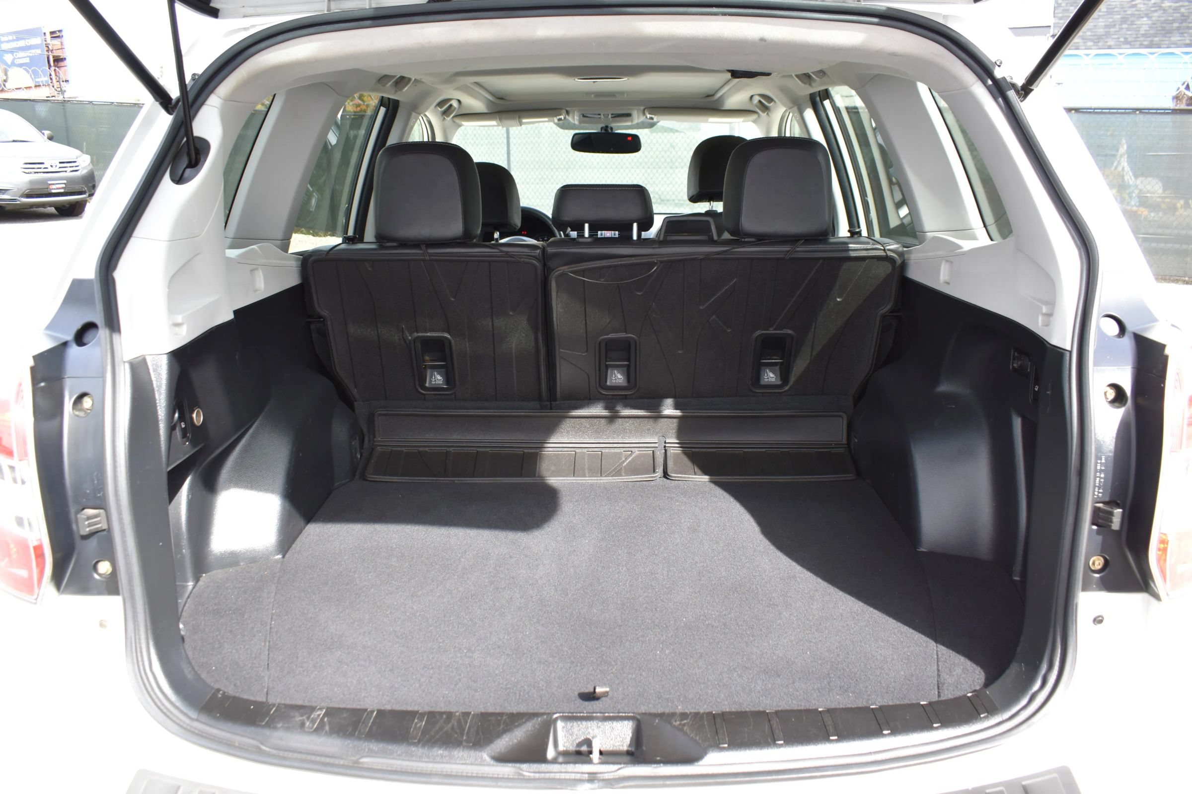 Used 2015 Subaru Forester 2.0XT Touring AWD/4WD image 33