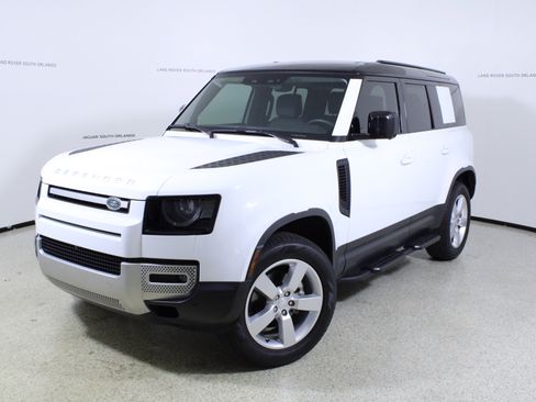 Used 2025 Land Rover Defender 110 S image 1