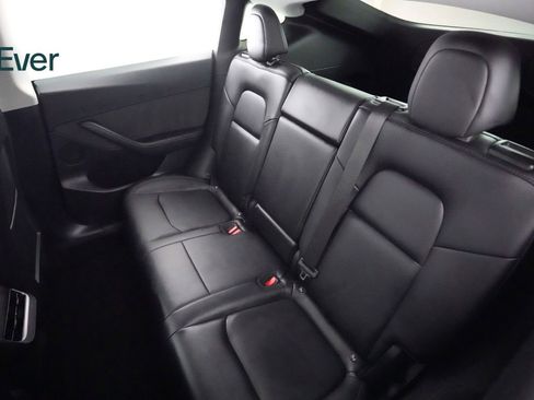 Used 2022 Tesla Model Y Performance image 24