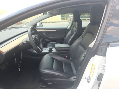 Used 2021 Tesla Model 3 Standard Range Plus RWD image 4