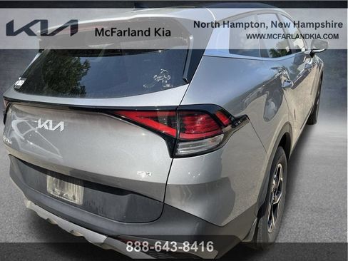 Used 2023 Kia Sportage LX AWD/4WD image 4