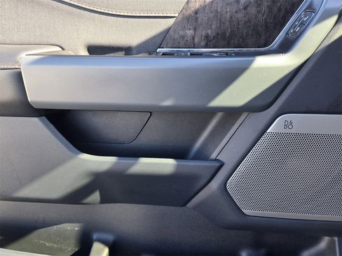 Used 2022 Ford F150 Lightning Lariat w/ Tow Technology Package image 21