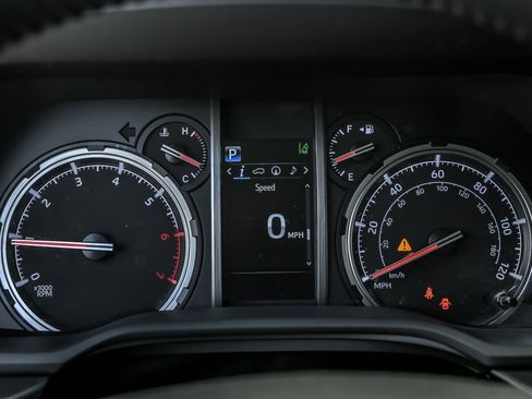 Used 2021 Toyota 4Runner TRD Off-Road Premium w/ Moonroof Package AWD/4WD image 22