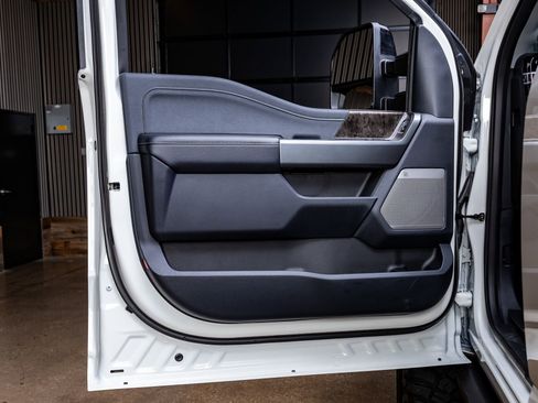 Used 2026 Ford F250 Lariat w/ Black Appearance Package image 35