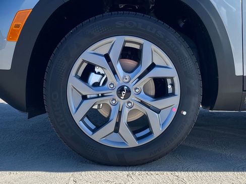 New 2026 Kia Seltos LX image 10