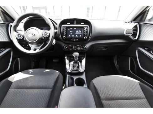 Used 2020 Kia Soul LX FWD image 10