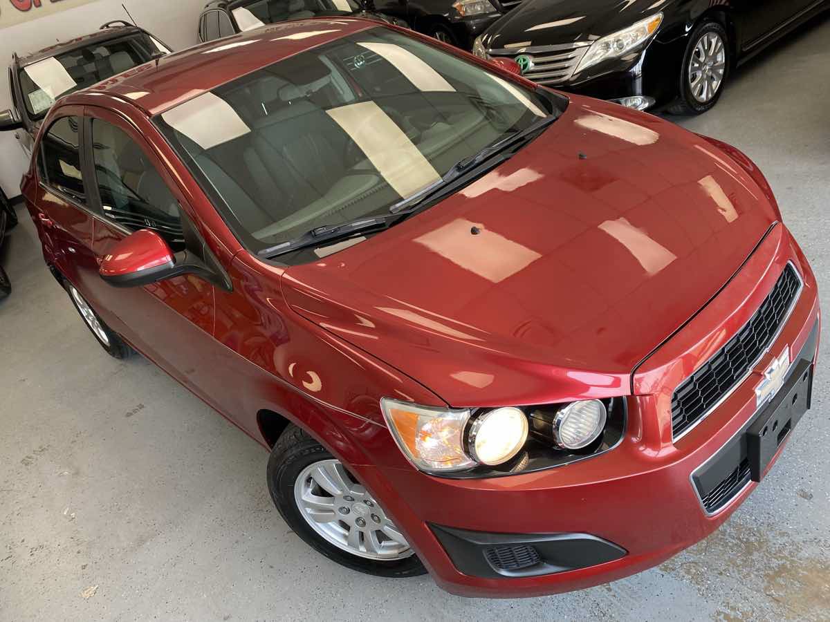 Used 2013 Chevrolet Sonic LT FWD image 9