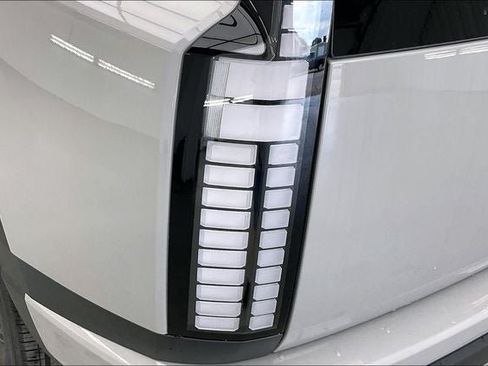 Certified 2026 Hyundai Ioniq 9 SE AWD/4WD image 15