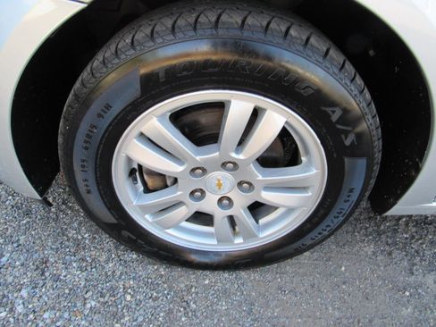 Used 2012 Chevrolet Sonic LS FWD image 12