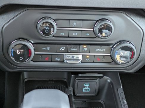 New 2025 Ford Bronco Big Bend image 21