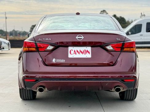 Used 2024 Nissan Altima 2.5 SL AWD/4WD image 5