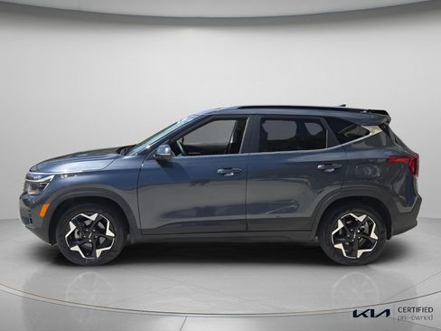 Certified 2024 Kia Seltos EX FWD image 3