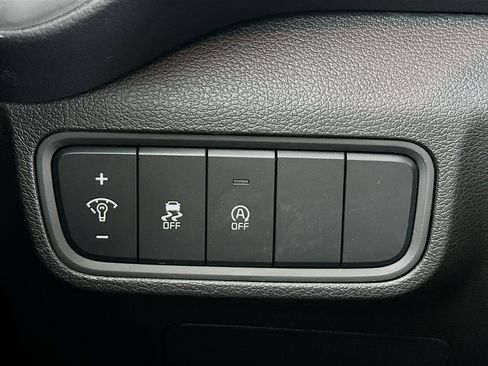 Used 2024 Kia Soul LX w/ Option Group 015 image 16