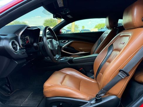 Used 2017 Chevrolet Camaro SS RWD image 33