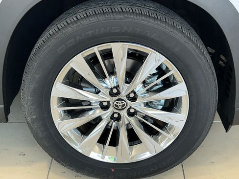 New 2026 Toyota Grand Highlander AWD image 4