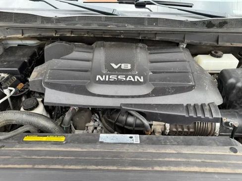 Used 2019 Nissan Titan SV AWD/4WD image 33