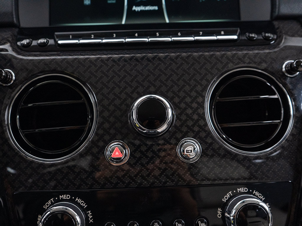 Certified 2022 Rolls-Royce Cullinan Black Badge w/ Dark Exterior Package AWD/4WD image 42